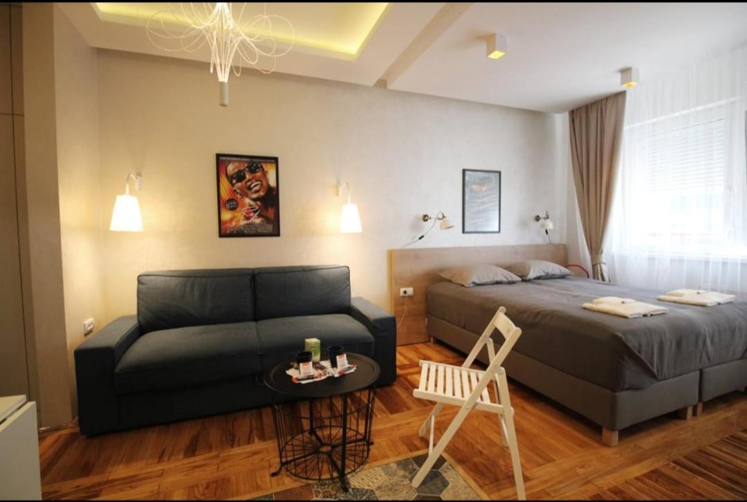 Apartman Donner Centar Subotica Bagian luar foto
